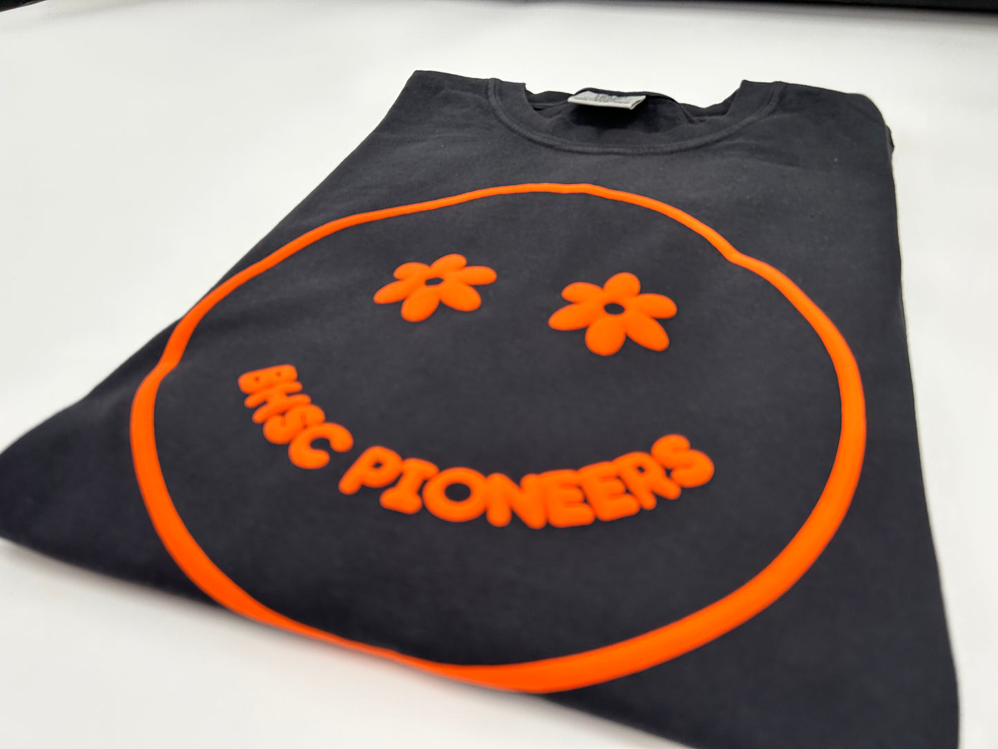 Smiley Puff design  - orange PUFF on black - COMFORT COLORS™