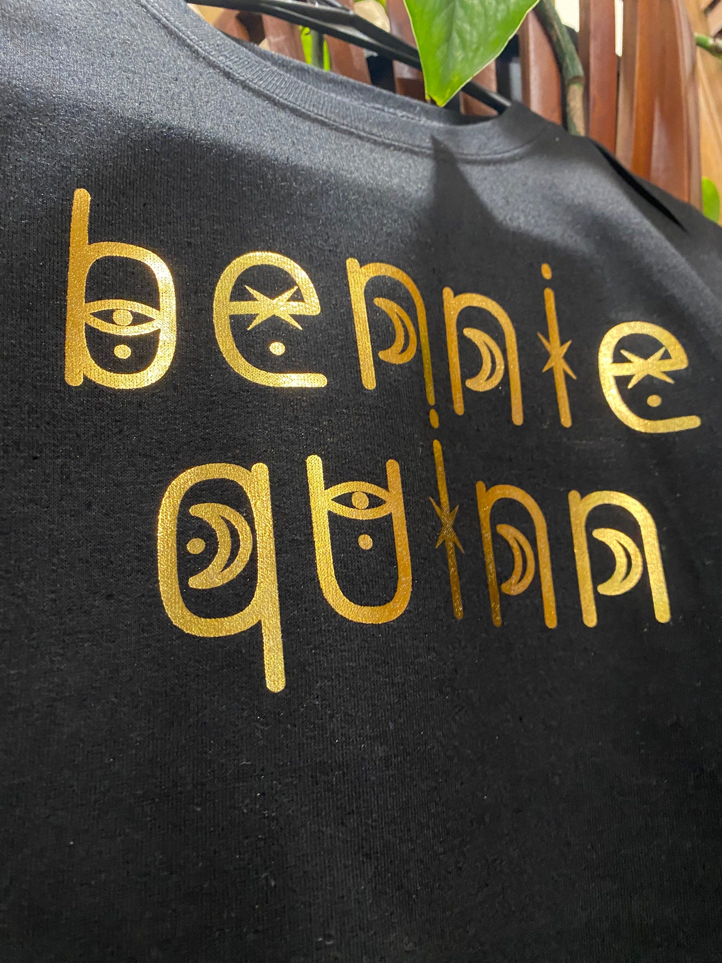 Mystical Name tee - black/foil